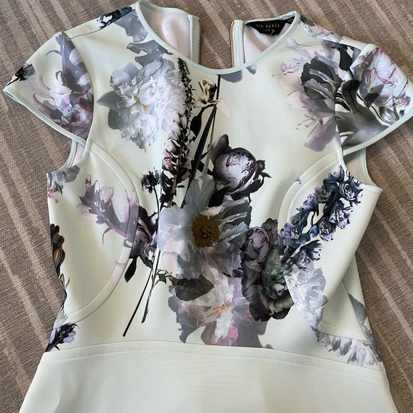 Ted baker size 2 (medium) dress - Picture 3 of 3